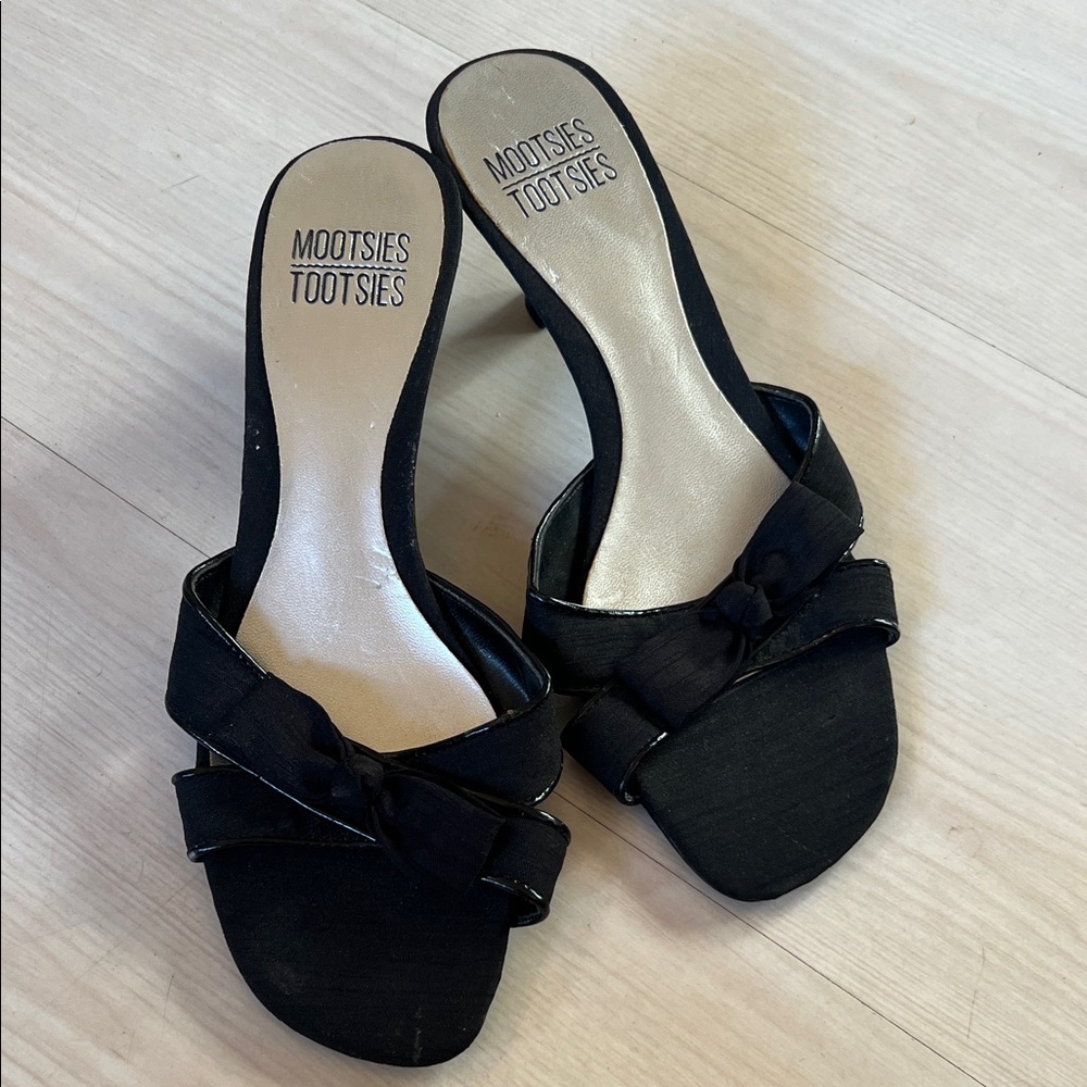 Mootsies Tootsies Black Heeled Sandals
